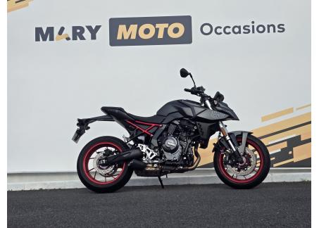 SUZUKI GSX-8S