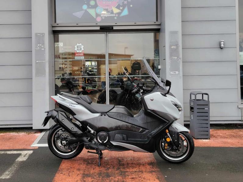YAMAHA XP T-MAX 560 TECH MAX